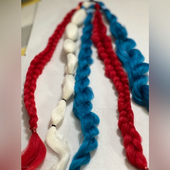 Colorful Ponytails - Picture 11 of 11